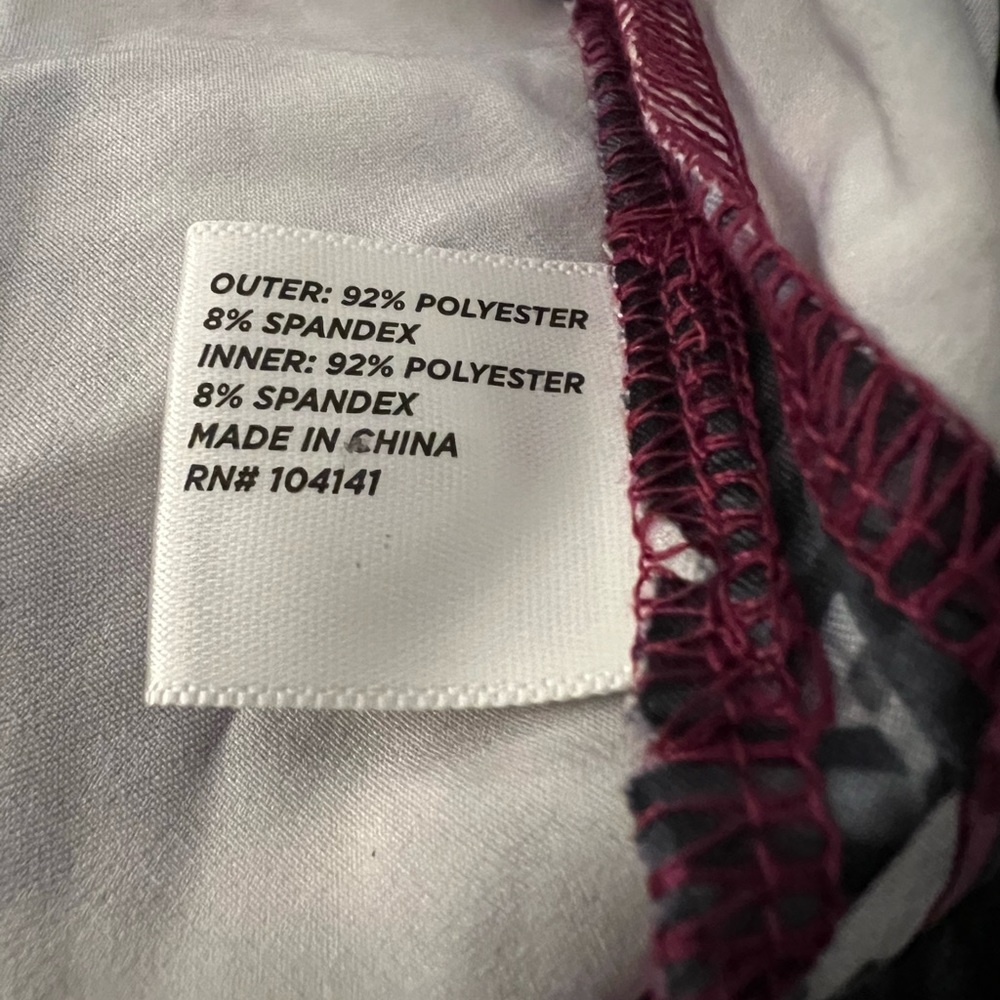 Lady Hagen Black & Magenta Floral Patterned Golf Skort Women’s Size 2 NWOT - Picture 7 of 8